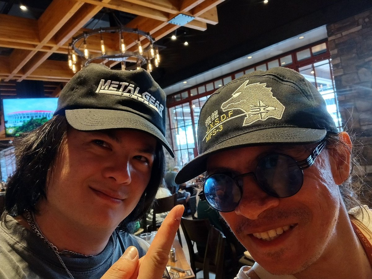 OdlidTogaf's tweet photo. Special shout-out to my first friends I made at my first AX and my new hat bro I met at Lazydog. He knew my Godzilla vs Mechagodzilla 2 cap. Also to the cool buff bros from Touhoufest. https://t.co/WLkWr3wXYj