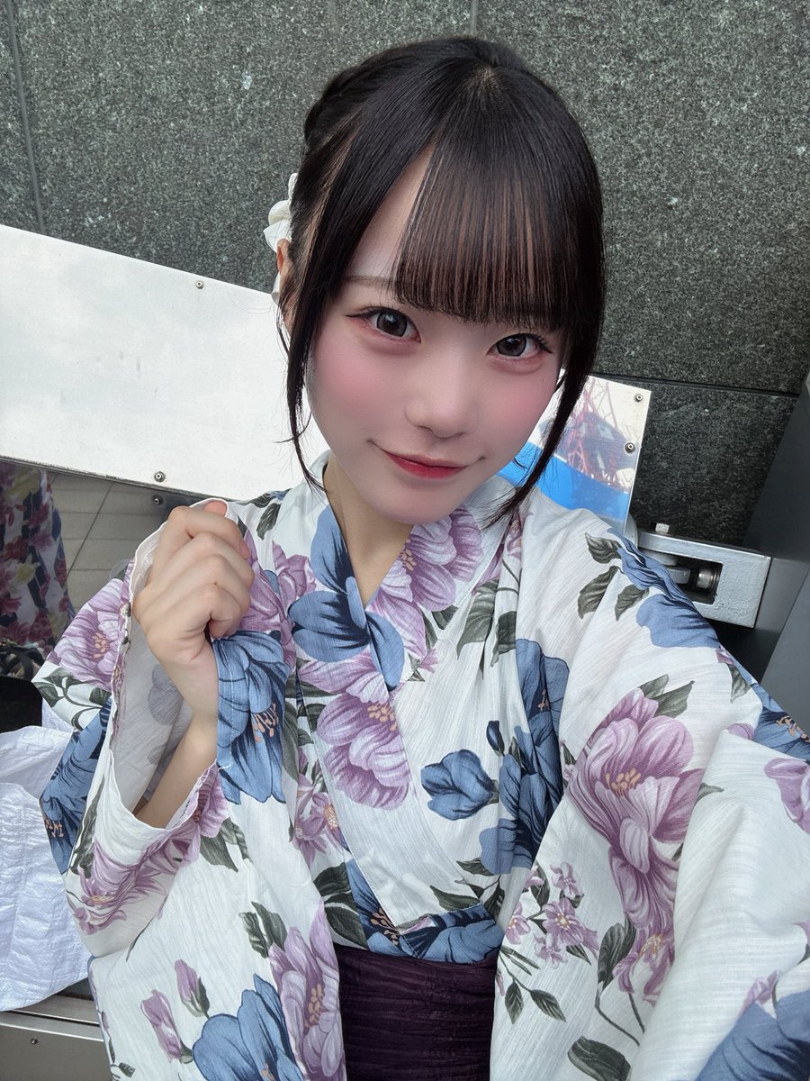 おはよー！☀️ 今日は浴衣チェキ会だよ〜！新宿で待ってる(>ᴗ<)