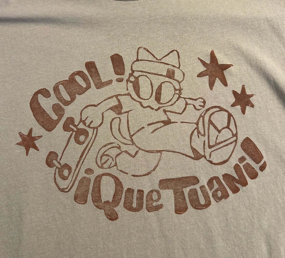 aaaahhhh what a crazy weekend!!! i can't thank everyone enough for making my first ax artist alley my best show ever!!! i'm so happy my block printed upcycled shirts sold out, definitely going to make more in the next coming weeks! hope i can come back again next year!!