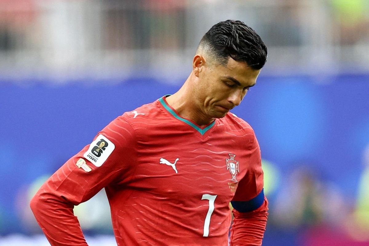 Chandresh19_'s tweet photo. The World Cup may end.
A career may end.
But the inspiration Cristiano Ronaldo gave millions of people will never end.
Thank you for everything, CR7. ❤️🐐 https://t.co/ejlQcKiCt4