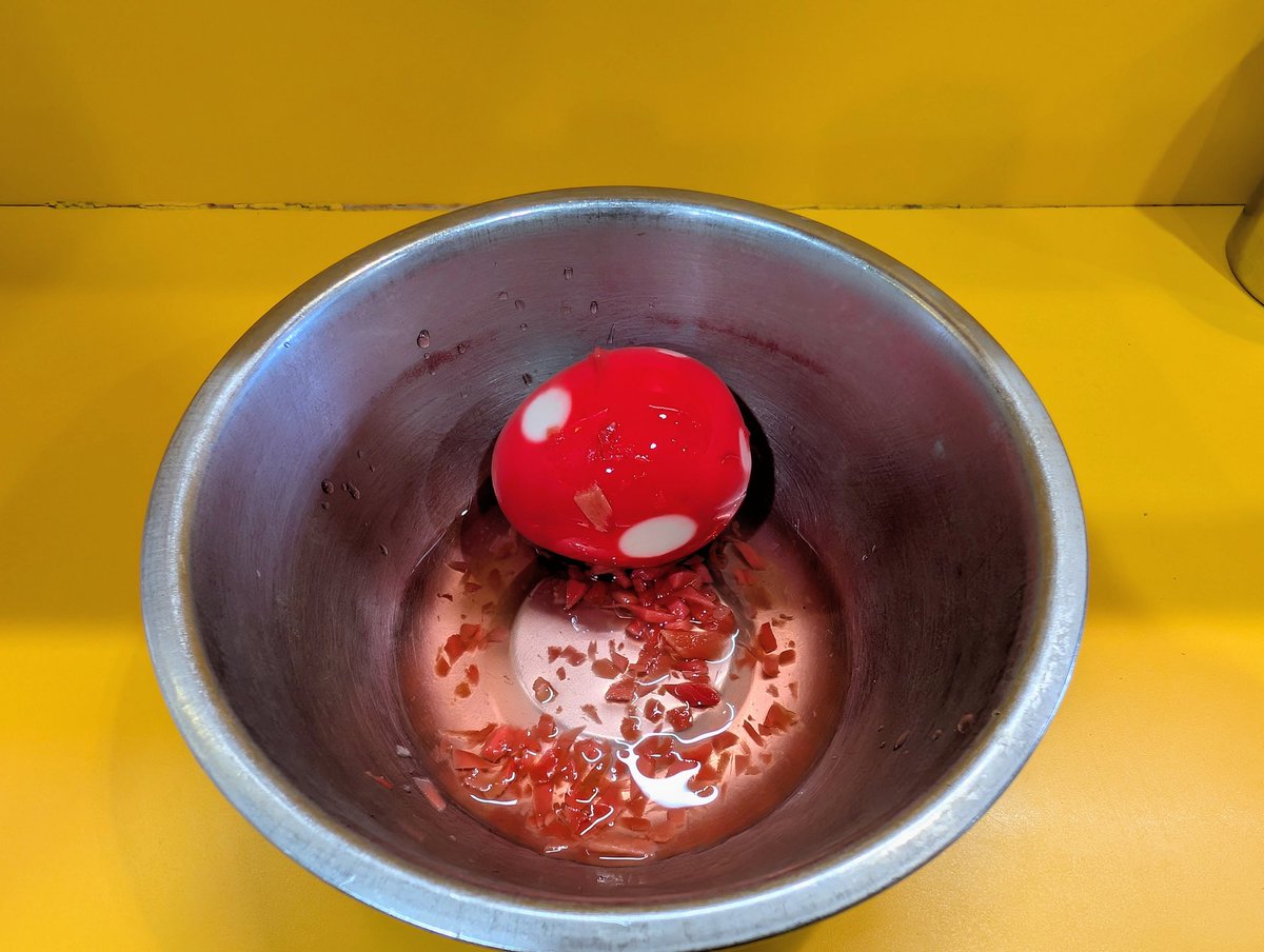 divers0777's tweet photo. 野猿二郎
小ラーメンひやこ ネギ 気まぐれたまご（ベニショー味） タマサラたまご
味玉はベニショーに漬け込まれたやつ
タマサラはたまごサンドの中身のやつ
つまみが多くて缶チューハイが飲みたくなった
うまかったーごちそうさまでした

ひやこは人気がありすぎて終わりが早いかも https://t.co/uq0NfmtNPF
