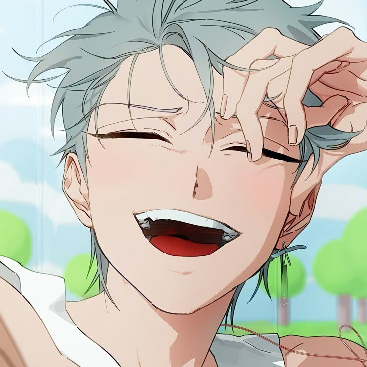VampireIvantill's tweet photo. He's beautiful, the miserable but Till looks so adorable when he smiles too. Just look at him he has the most beautiful smile in the world. He's so precious https://t.co/3P1FExCoAR
