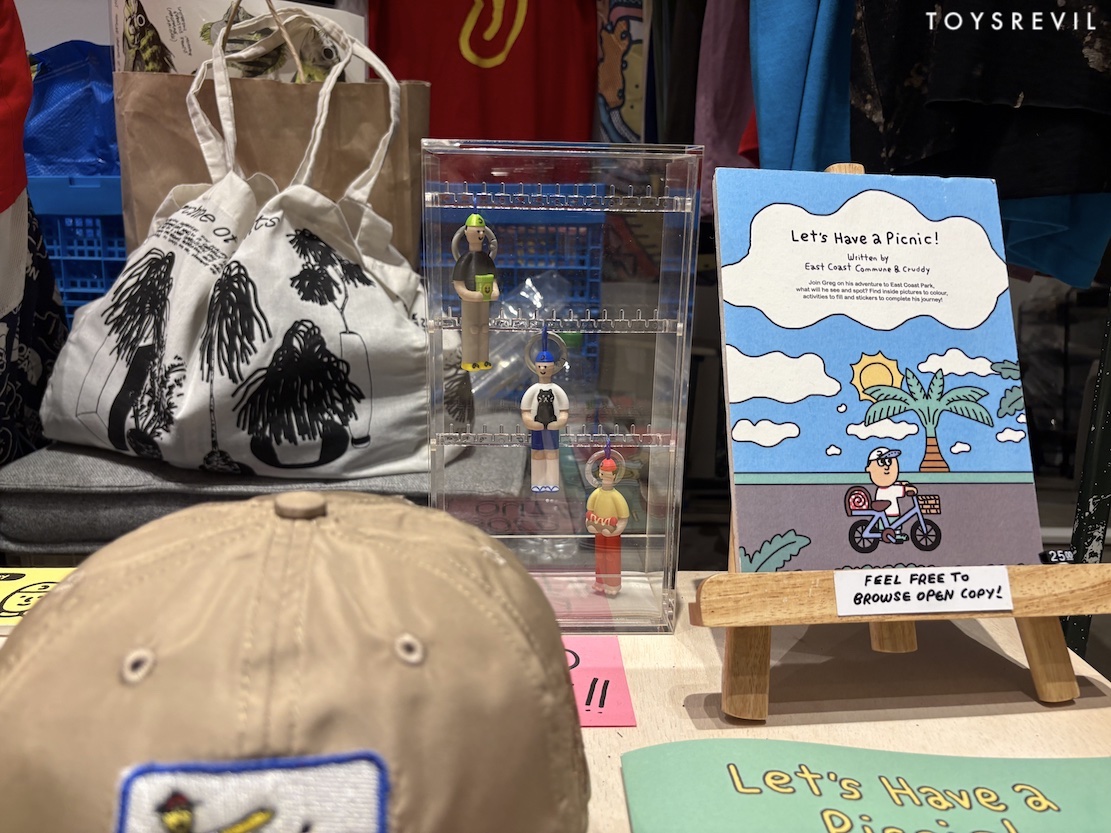 toysrevil's tweet photo. I 1stsaw GREG FRIEND by #CRUDDY X @HueStores back in #IllustrationArtsFest 2025 (pics here) ... and now I've unboxed their 2nd blind box series "GREG AT WORK" (soft)released at #IAF26: https://t.co/NjB1JJnCED
https://t.co/DbR6RNbeJI
https://t.co/WPwEzFsNhu
#toynews
#toysblog https://t.co/lJLSqWIeFD