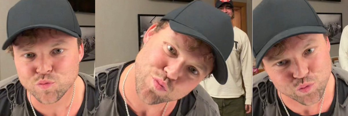 ssunsetter's tweet photo. happy birthday to Ashton <3!
literally one of my fav ppl for the past 14 years and so grateful to have grown up loving him. 
grateful for every interaction we’ve had &amp; to be a fan of someone who loves his supporters as much as Ashton does. 
🥺⭐️🤠⭐️ @Ashton5SOS https://t.co/3l5hEVwPJN