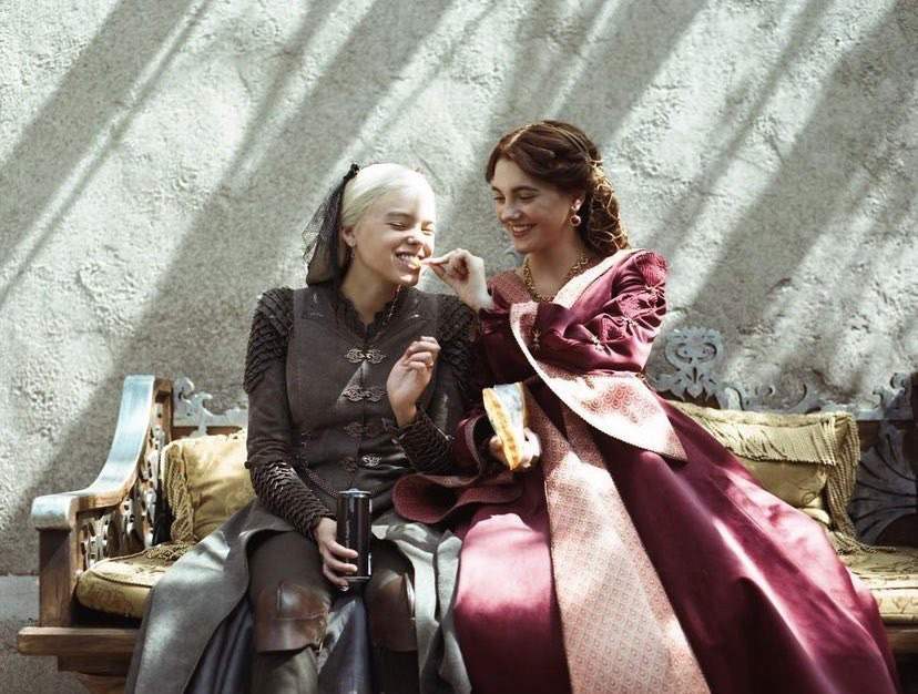 onewayrhiyo's tweet photo. never free me from season 1 emily and milly bts pictures https://t.co/jzQTgNeVGS