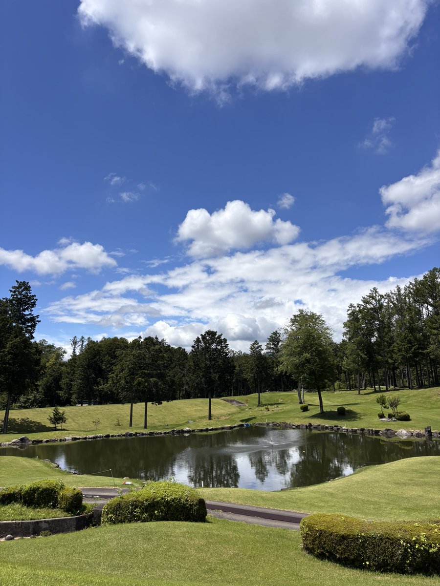 TTLIFE1978's tweet photo. 今日は暑い💦⛳️

いよいよ本格的な夏が来る｡ https://t.co/xIG5sB4ck6