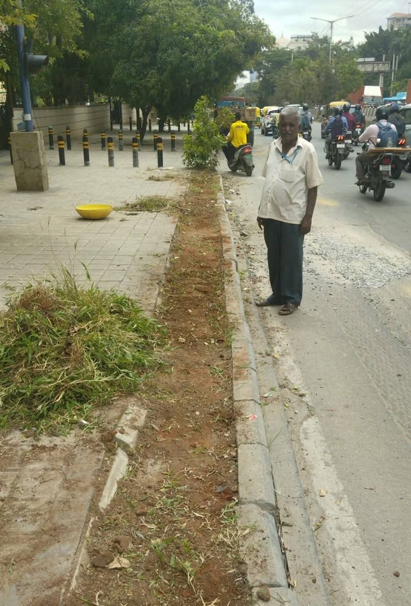 GBA_office's tweet photo. 🌿 Footpath Cleaning Drive

The Bengaluru Central City Corporation carried out a footpath cleaning drive near Gopalan Signature Mall on Old Madras Road, clearing overgrown weeds, grass, and unwanted vegetation along the sides of the footpath.

This initiative is being undertaken regularly to ensure safe and hassle-free movement for pedestrians while maintaining the city's cleanliness and enhancing its overall appearance.

Clean Footpaths – Safe Mobility – Beautiful Bengaluru. 🌿🚶‍♀️🚶

#DKShivakumar #Karnataka #Bengaluru #Footpath #pedestrians #GreaterBengaluruAuthority