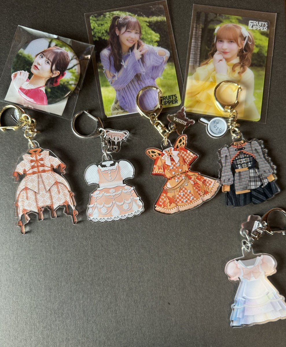 chugai_chui's tweet photo. グッズ整理のためお譲り先探しています

譲　画像グッズ
求　買取(手数料と送料分フリマアプリよりはならべく安くします！)or交換相談🙆🏻‍♀️

7/10,7/19,8/5現地でお願いします。

 #ふるっぱー交換 https://t.co/gZ4QGh5GHZ