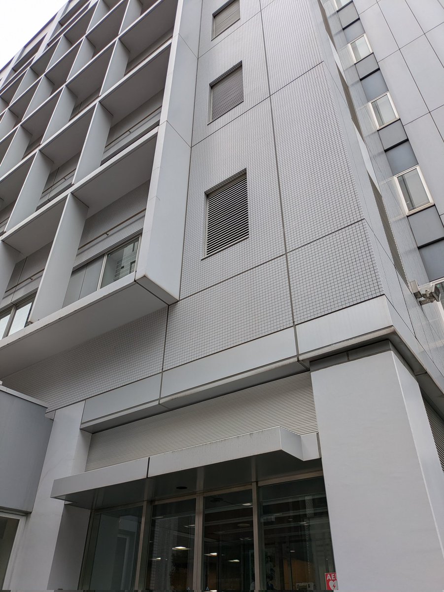 nonrivers8810's tweet photo. 赤坂警察署 https://t.co/oEnUItR8PZ