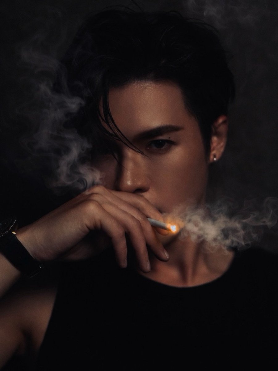 vysun2002's tweet photo. @netflixth Billy Patchanon,  he is an amazing actor, done well in action emotion and hard character. Pls consider him.

#bbil1ypn #BACEQUAD #star1ight https://t.co/e37odjGcnf
