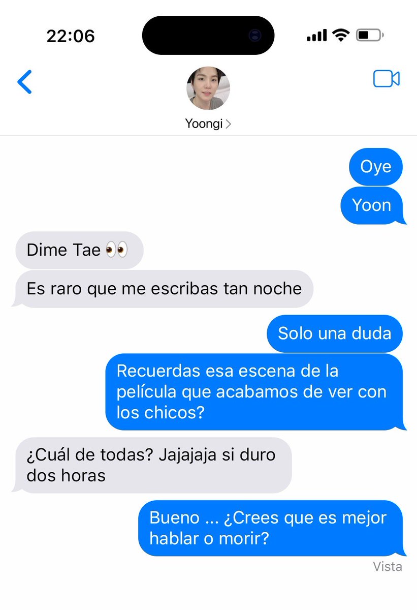 asidehuevoss's tweet photo. Es mejor hablar o morir 
A few tweets 
#TaegiAU

¿Es mejor hablar o morir?
Yoongi no sé puede dejar de hacer esa pregunta cada que ve los ojos de Taehyung, por lo cuál decide preguntárselo directamente https://t.co/K2ciwPt2lL