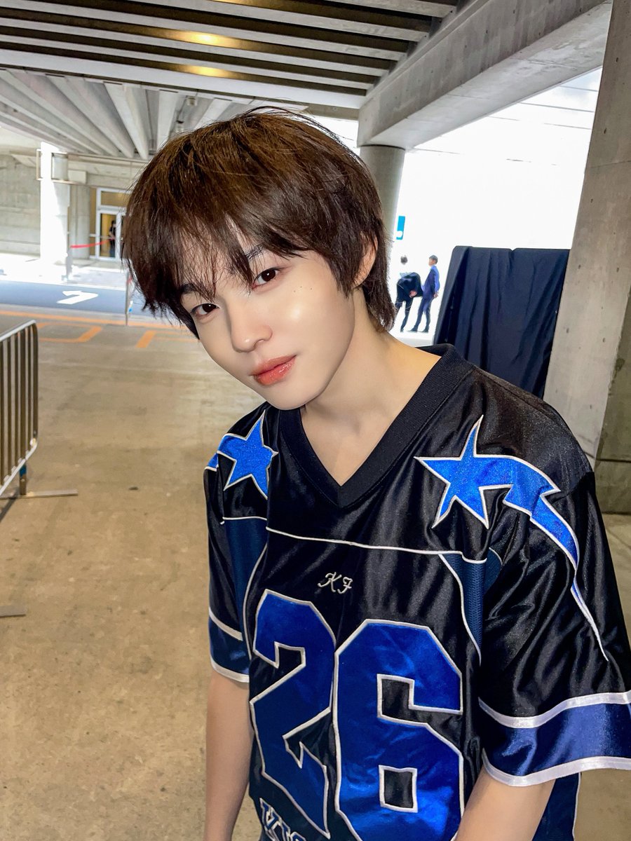keijuchive's tweet photo. KickFlip Stage Behind Photo 타래 #케이주 https://t.co/McTO7QmKG5
