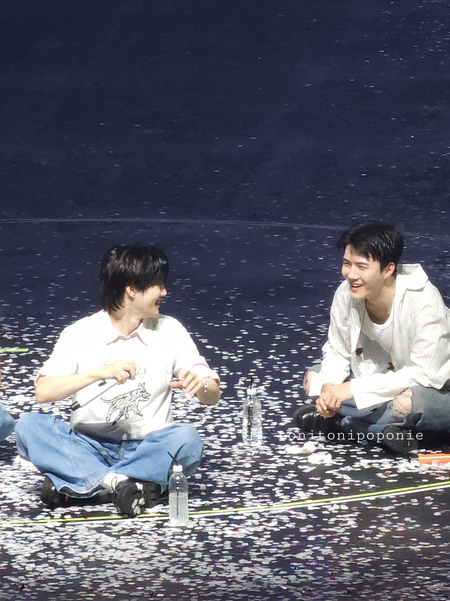 tonitonipoponie's tweet photo. MUST CAPTURE THIS SEHO MOMENT✨️🥹

#EXhOrizonInManila_D2
#세훈 #Sehun #수호 #Suho https://t.co/KV06rkmO3g