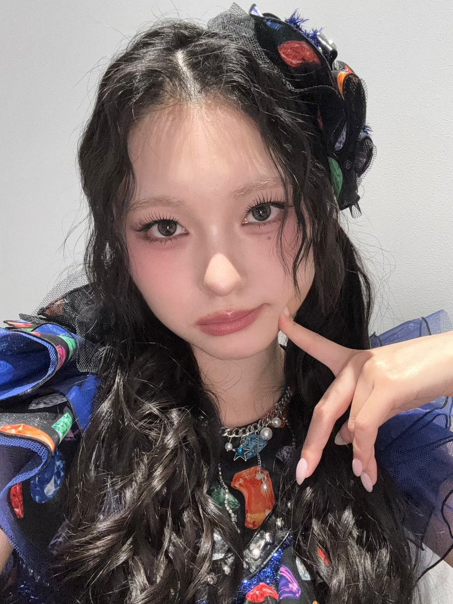 CANDY_TUNE_'s tweet photo. ⋆ ˖ ⁺ ‧ ₊ 𓂃 𓈒 ⟡ 𝘛𝘢𝘯𝘢𝘣𝘢𝘵𝘢 ⟡ 𓈒 𓂃 ₊ ‧ ⁺ ˖ ⋆

🎋💙🐈‍⬛💙 桐原美月 💙🐈‍⬛💙🎋

🍬
┏━┷━┓
┃           ┃
┃　実　┃
┃　家　┃
┃　⏜    ┃
┃　茨　┃
┃　城　┃
┃　⏝    ┃
┃　に　┃
┃　た　┃
┃　く　┃
┃　さ　┃
┃　ん　┃
┃　帰　┃
┃　り　┃
┃　た　┃
┃　い　┃
┃　⟡₊　┃
┗━━━┛

#CANDYTUNE #きゃんちゅー