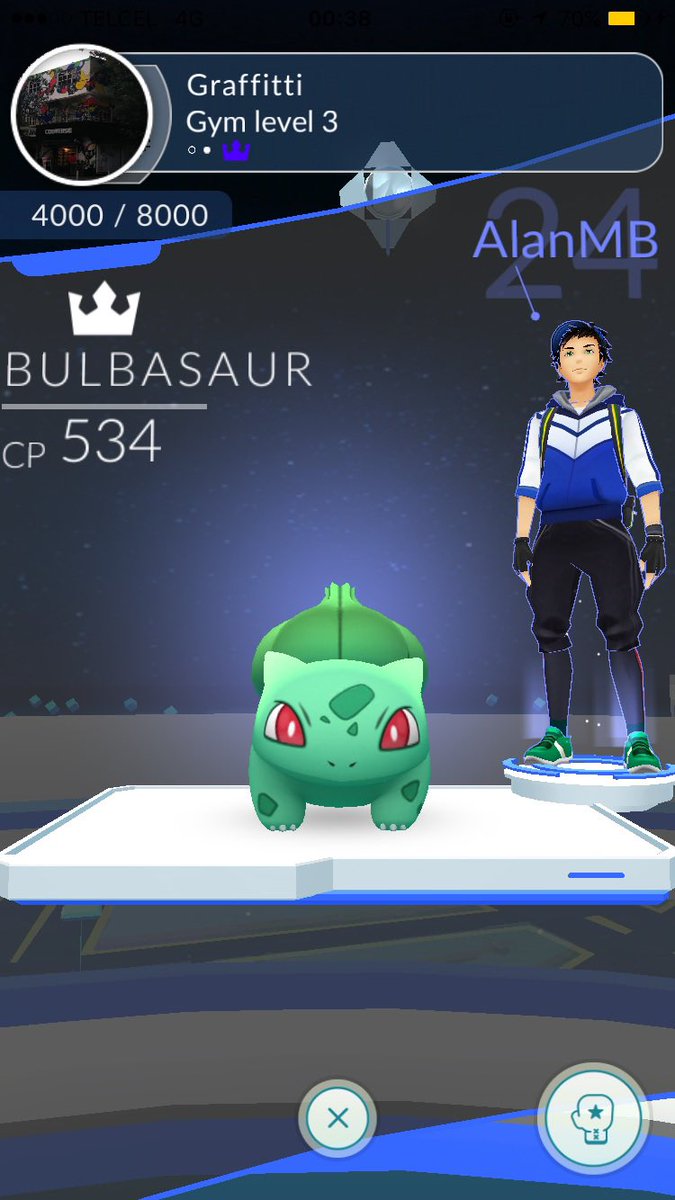 AlanMB's tweet photo. Un día como hoy hace 10 años, estaba saliendo del trabajo, descargando Pokémon GO y atrapando mis primeros Pokémon de regreso a casa.

Nunca imaginé que una década después LATAM sería su propia región, que tendríamos una oficina en México, un equipo local increíble, y que yo tendría el honor de ayudar a liderar esta etapa.

#PokémonGO cambió la forma en la que jugamos, exploramos y nos encontramos. Pero para mí también cambió mi vida profesional y me permitió trabajar con gente que admiro profundamente.

¡Feliz 10º aniversario, @PokemonGoAppLA! Y gracias al equipo de LATAM y a todos los Entrenadores y amigos que nos han apoyado durante los años, por hacer que esta aventura siga creciendo. 💙

¡Y lo que nos falta! 😄 #VamosLATAM #PokemonGO10