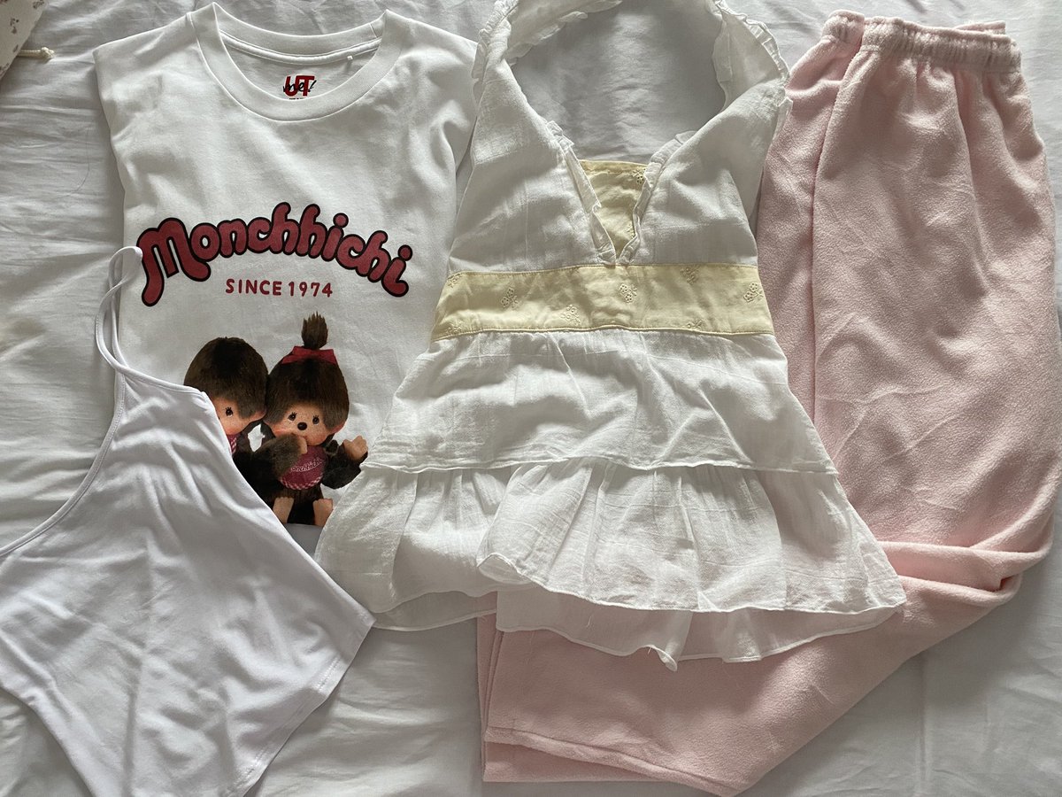 roseeyeyey's tweet photo. 🎀 ส่งต่อเสื้อผ้าค่า 🎀
🩷 ลงวันนี้ 18.00เวลาน. 🩷
🎀 ค่าส่ง45รี ปัก ฟอล ลด5฿ 🎀

#ส่งต่อเสื้อผ้า #เสื้อผ้ามือ2 #ส่งต่อเสื้อผ้ามือ2 #ส่งต่อเสื้อผ้ามือสอง 
 #vghbkk #ส่งต่อstylist #ส่งต่อcintage #ส่งต่อduex #ส่งต่อbrandymelville 
 #ส่งต่อbrandy  #brandymelvillethailand https://t.co/z099Tgz9Yf