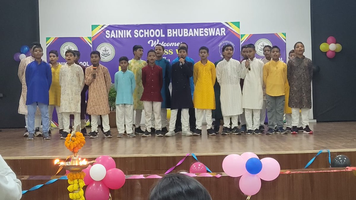 ssbhubaneswar's tweet photo. 🎉 A warm welcome to our Class VI cadets! The Freshers' Party 2026 was filled with fun, laughter, performances, and new friendships, marking the beginning of an exciting journey at Sainik School Bhubaneswar.
#SainikSchoolBhubaneswar #FreshersParty #ClassVI #NewBeginnings https://t.co/OpO7CuqxMc