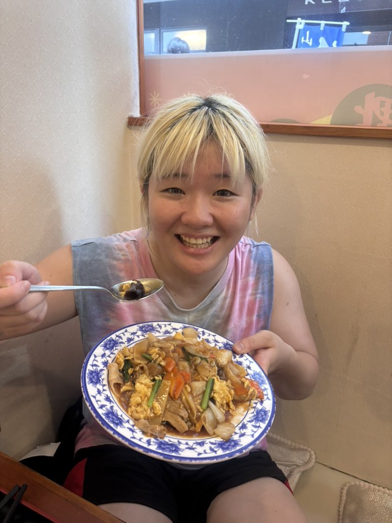 yu7girl's tweet photo. 木耳(キクラゲ)を「きみみってなんですか？」って言ってたオカユリパイセン。

#SENJO #オカユリ語録 https://t.co/E3b0ajoMHC