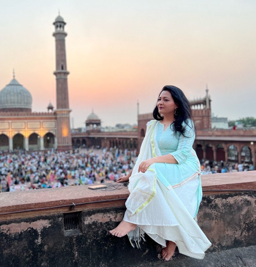 ChillamChilli's tweet photo. Secular Arfa Khanum in

Islamic Country.                 Hindu Rashtra. https://t.co/MCm0ztEYIz