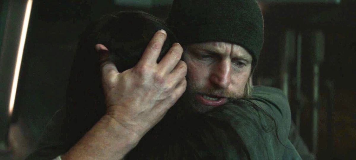 haydovee's tweet photo. Something about Burdock being the last person to give up on Haymitch and his daughter being the first person he let back in https://t.co/Zapk44chn9