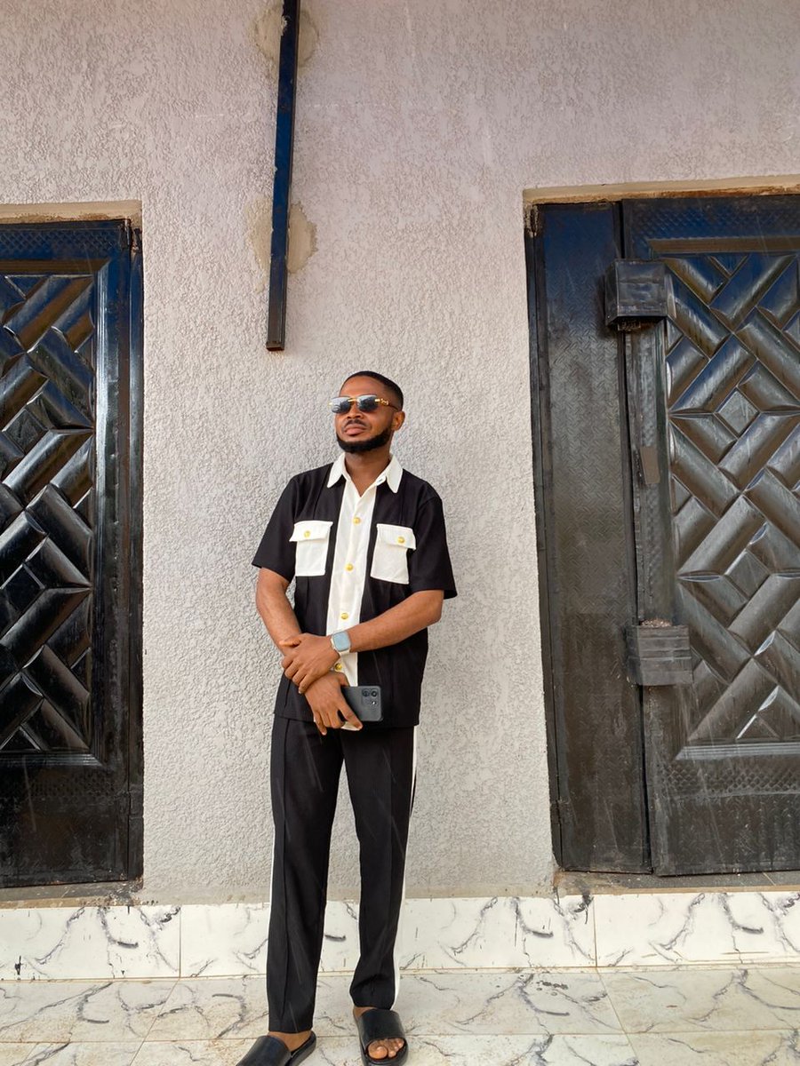 WisdomSund32946's tweet photo. @BinanceAngels No more breaking my back under the heat. Now I can earn from my quietest spaces. This community has been integral to my success story.
Happy 9th Birthday, Binance – from a grateful Nigerian hustler. 🙏
#BinanceTurns9 ✨ @BinanceAngels https://t.co/HCbjvYkurL