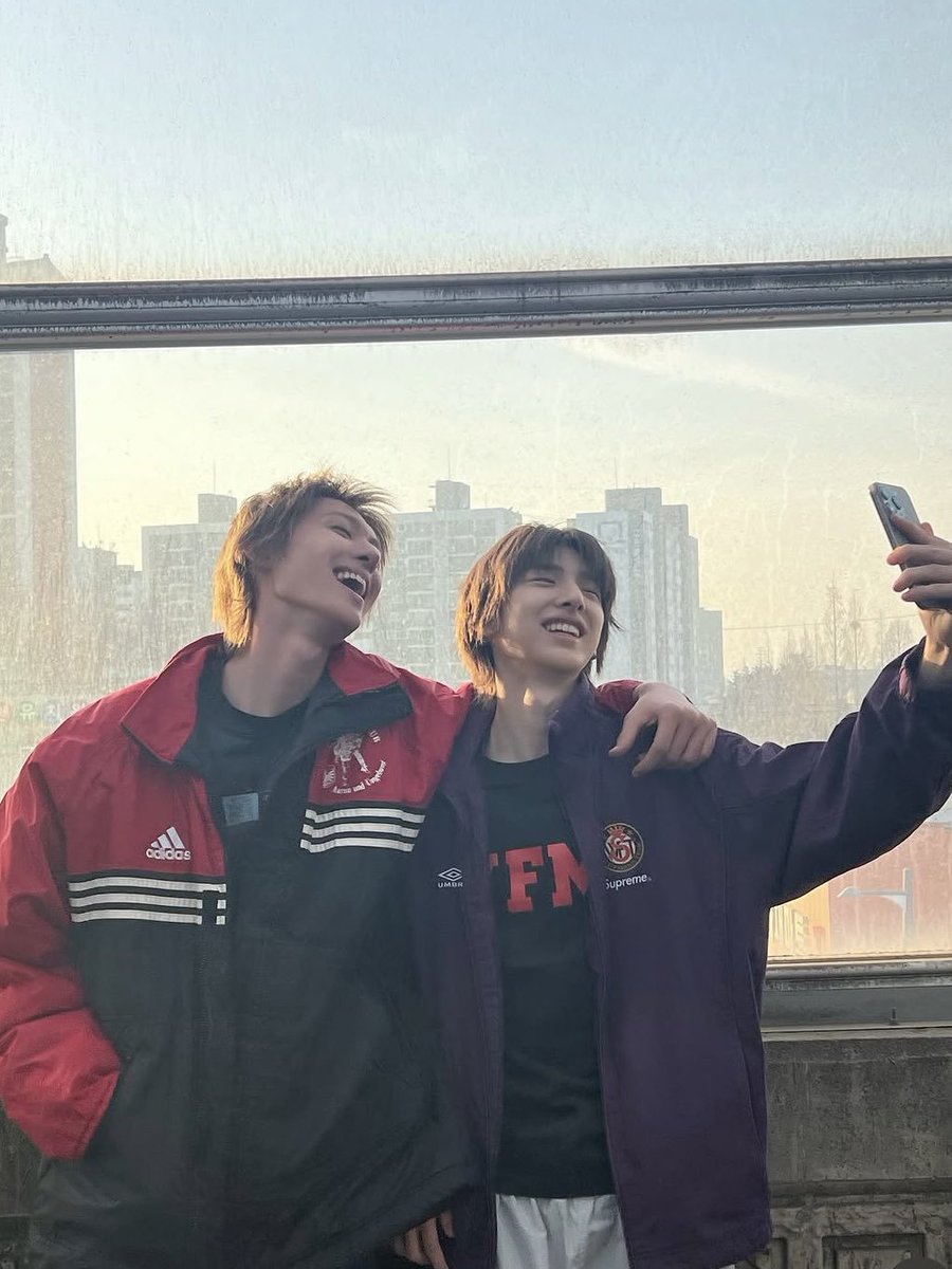 kyougne's tweet photo. hi, pacaran yah.... 😭😭😭😭😭😭😭😭 https://t.co/8Ykj5s634K