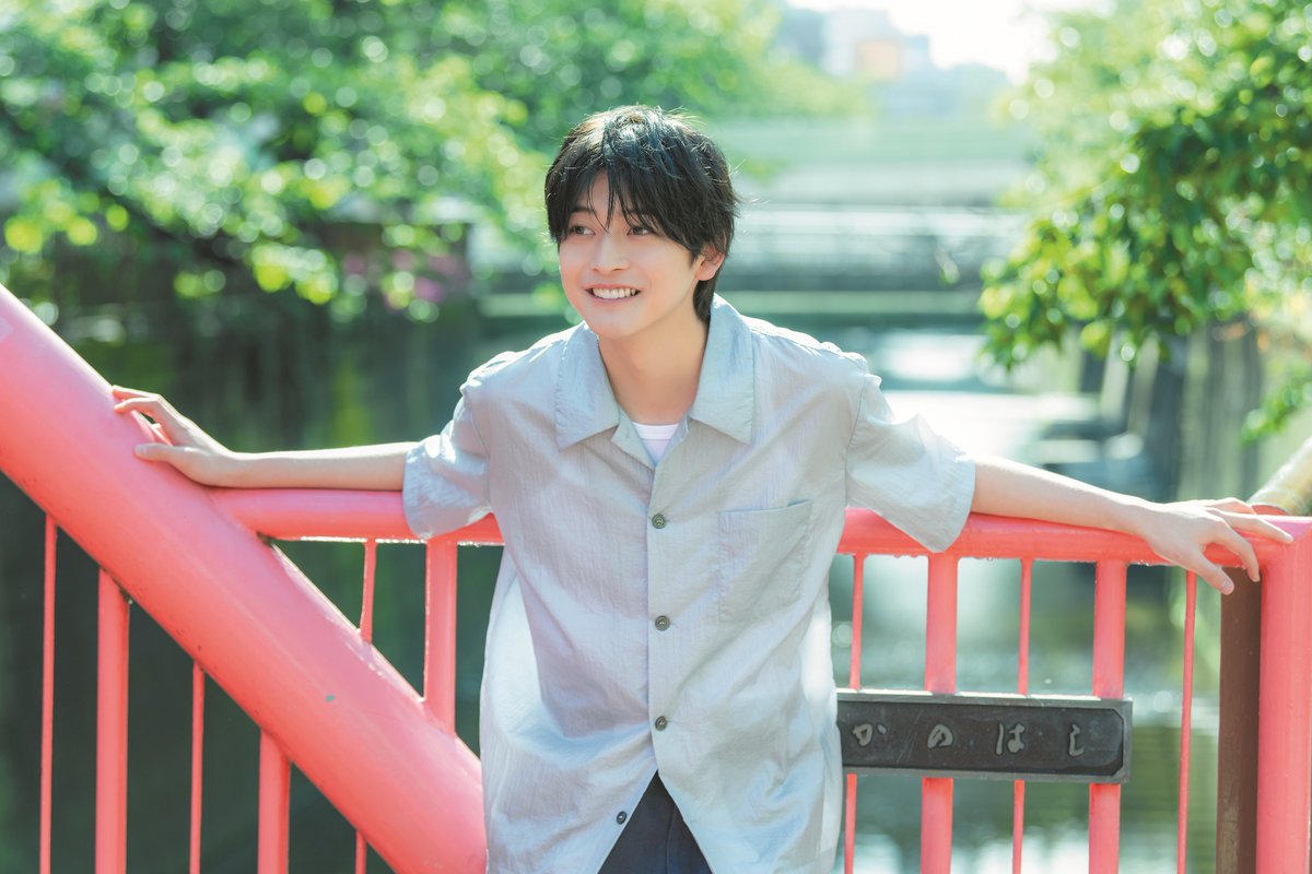 nikkei_ent's tweet photo. 【8月号発売中！】
#高橋文哉 さんの連載「未来へのスイッチ」では、8月7日公開の映画『#ブルーロック』での共演メンバーについて聞きました。「お芝居に生かせる間合いが2人の間で生まれた」櫻井海音さん、「吸収がとにかく速くてさすがだった」高橋恭平さん。

@fumiya_0_3_1_2
@BLUELOCK_MOVIE https://t.co/0BalnA7Gui