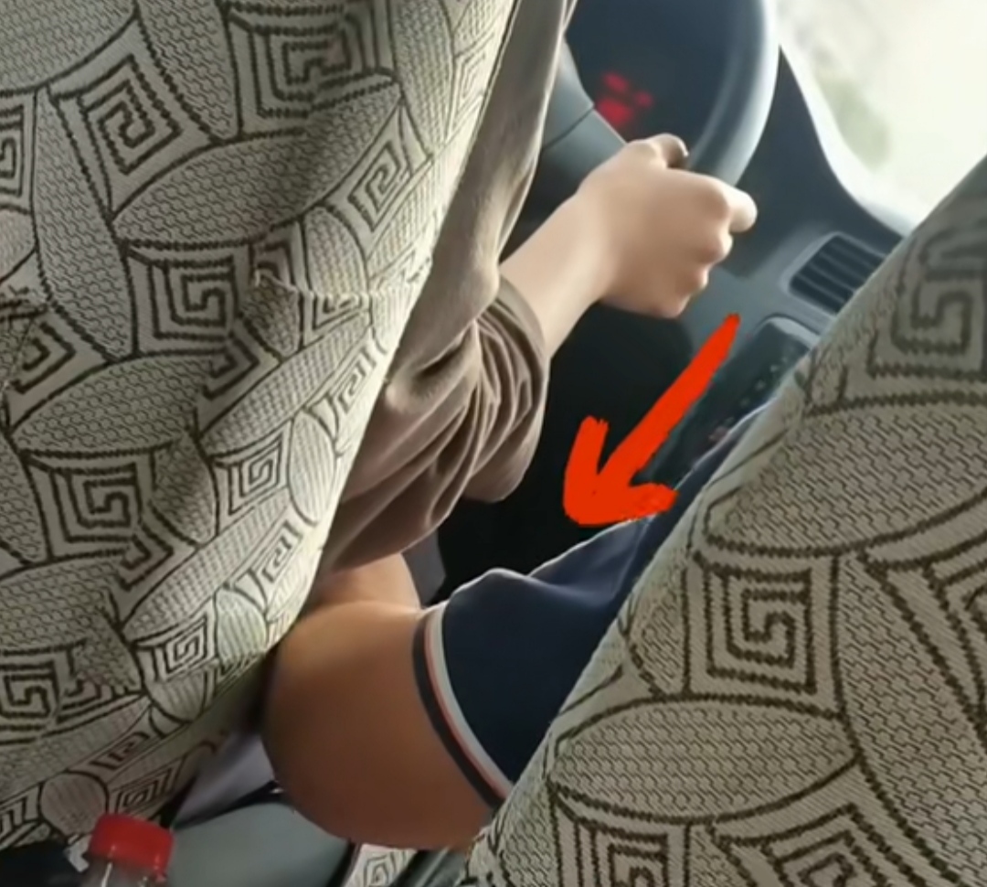 rcvillaom's tweet photo. Just passed my driving test! 3 months of sweaty palms, wrong turns, and my instructor’s endless patience finally paid off. New driver on the road https://t.co/buuMXn0BBu