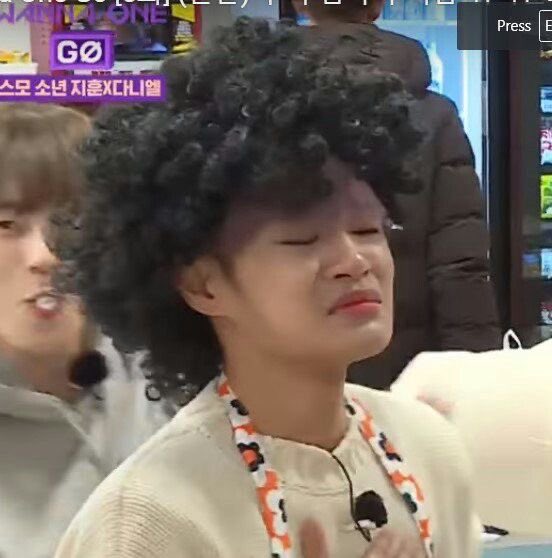 amwoojinie's tweet photo. wanna one airport... wanna one red carpet... self cam for every member.... okay wanna one content.... I'M GOING TO EXPLODE https://t.co/qN6S5iMBFY