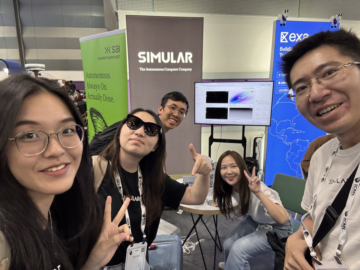 angli_ai's tweet photo. Live at @SimularAI booth. See you in the round table tonight https://t.co/dVHSNEEAqL