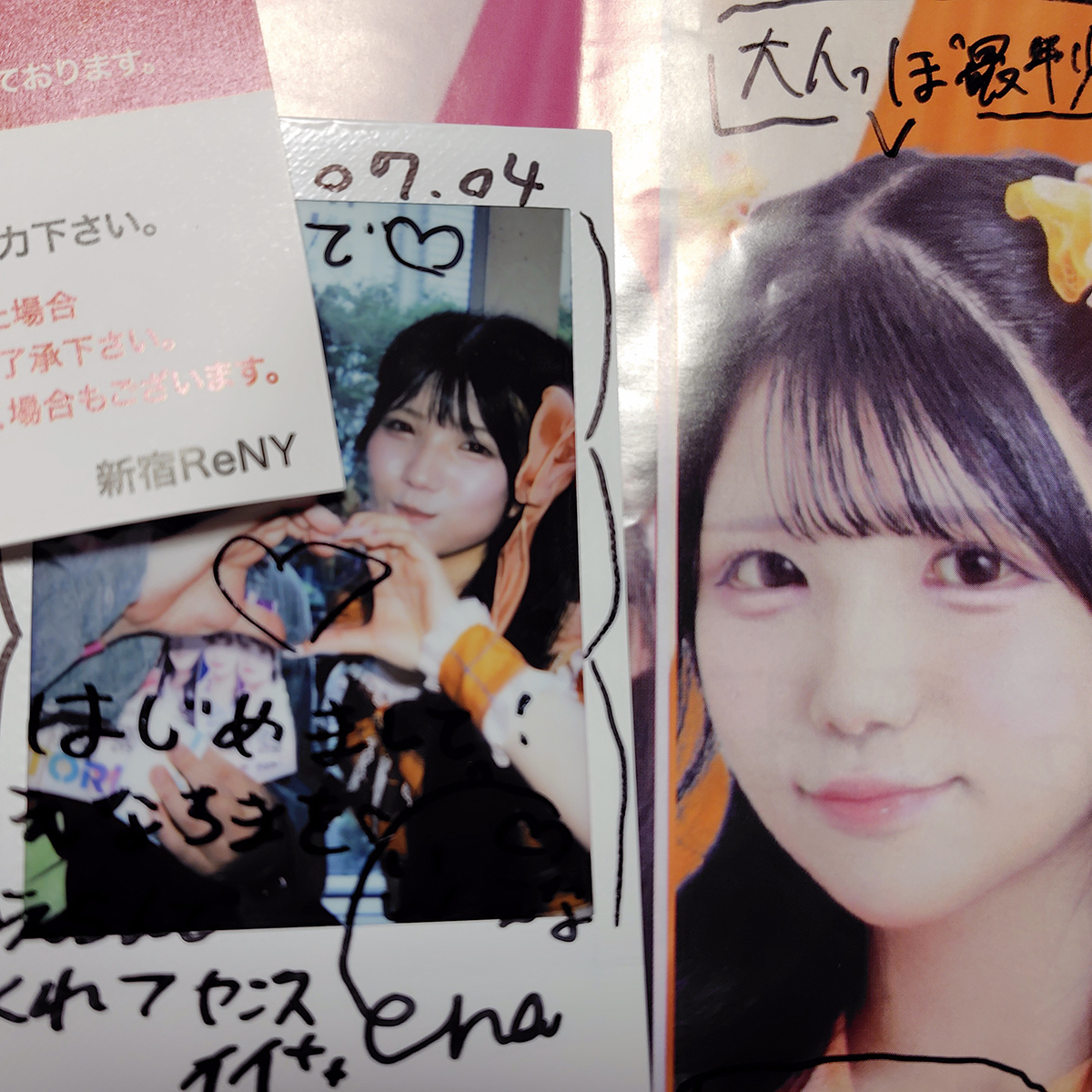 mapletiara's tweet photo. そういえば、7/4にポストした、フライヤーもらってそのまま新規チェキ撮った子とのチェキを何となくあげてみる。iROTORiDOLLYの川野笑菜さん。1月に初めて見た時にちと気になったグループだったからその時とそのあとに4月にもみて撮ってたのと7/4のライブの写真も一緒に
#えなちまにこにこ https://t.co/aq7DuZF8NX