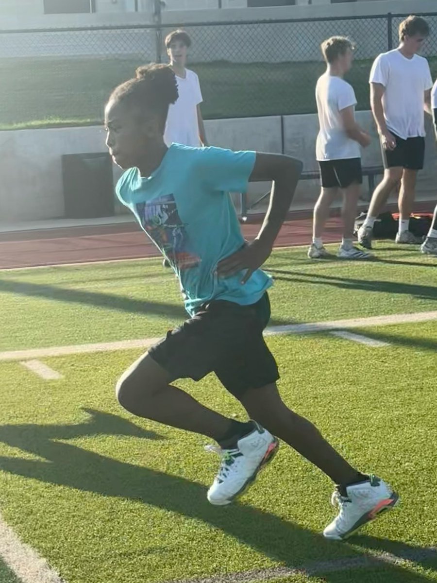 Jeffries_T11's tweet photo. The grind never stops. 😤🔥
#LockedIn #GrindSeason #Athlete #SpeedWork #TrainHard #NoExcuses #NextLevel #BeGreat https://t.co/oyQXox75zp