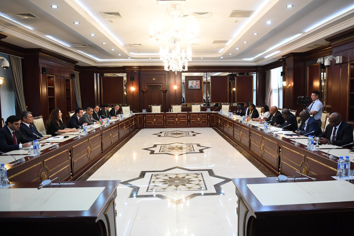 MezahirEfendi's tweet photo. Meetings at the #MilliMajlis with the delegation led by the Speaker of the #NationalAssembly of the Republic of Zimbabwe Jacob Mudenda
#Azerbaijan 🇦🇿 #Zimbabwe 🇿🇼
#Parliament #Diplomacy #InterparliamentaryRelations #interparliamentarycooperation
@Milli_Majlis https://t.co/sYcmRls7jR