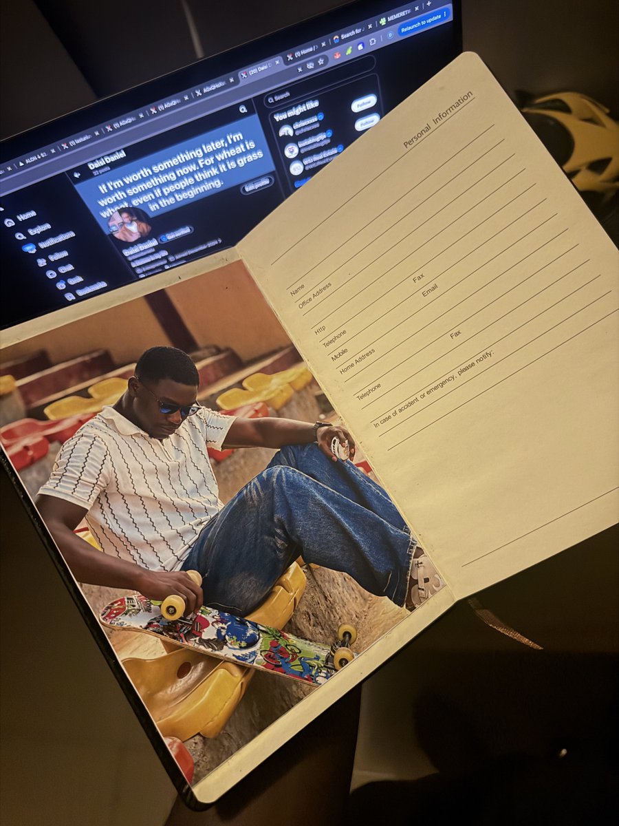daisidanielx's tweet photo. This has to be one of best birthday gift I’ve ever received from a friend. https://t.co/GhiE8YcF4I