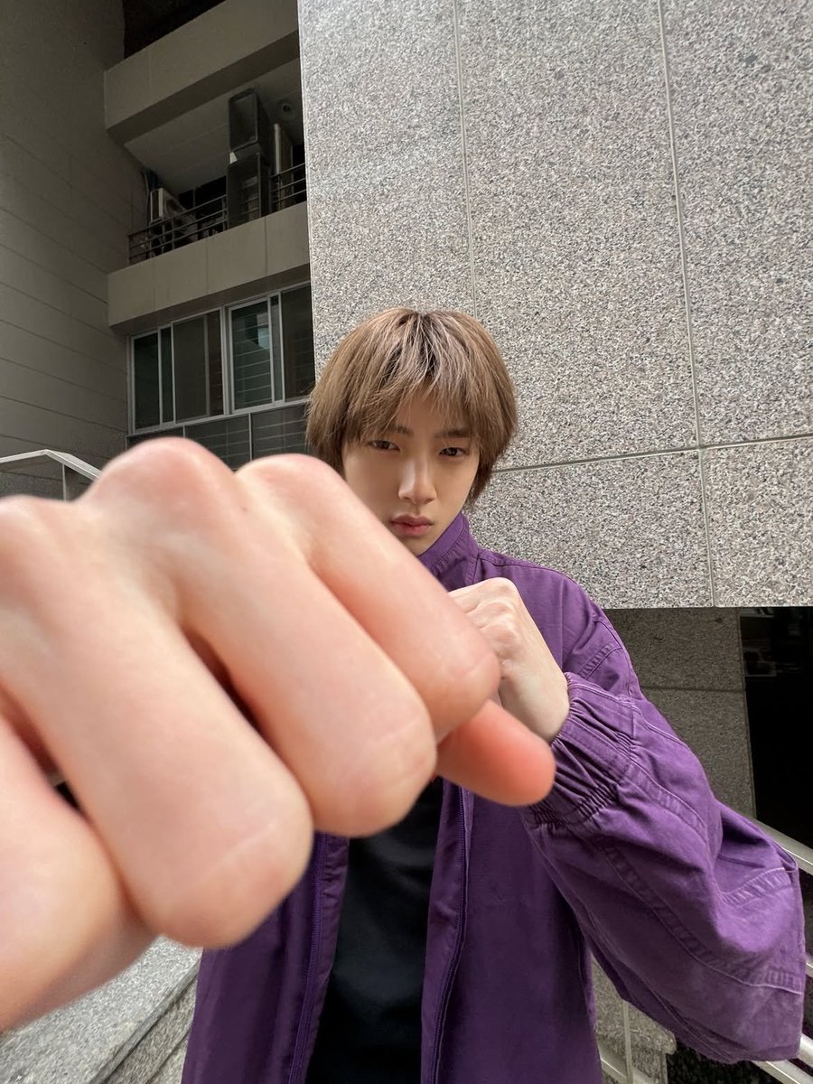 juhoonwink's tweet photo. actor kim juhoon is ready to take the screen https://t.co/TfkPlqf5Qo