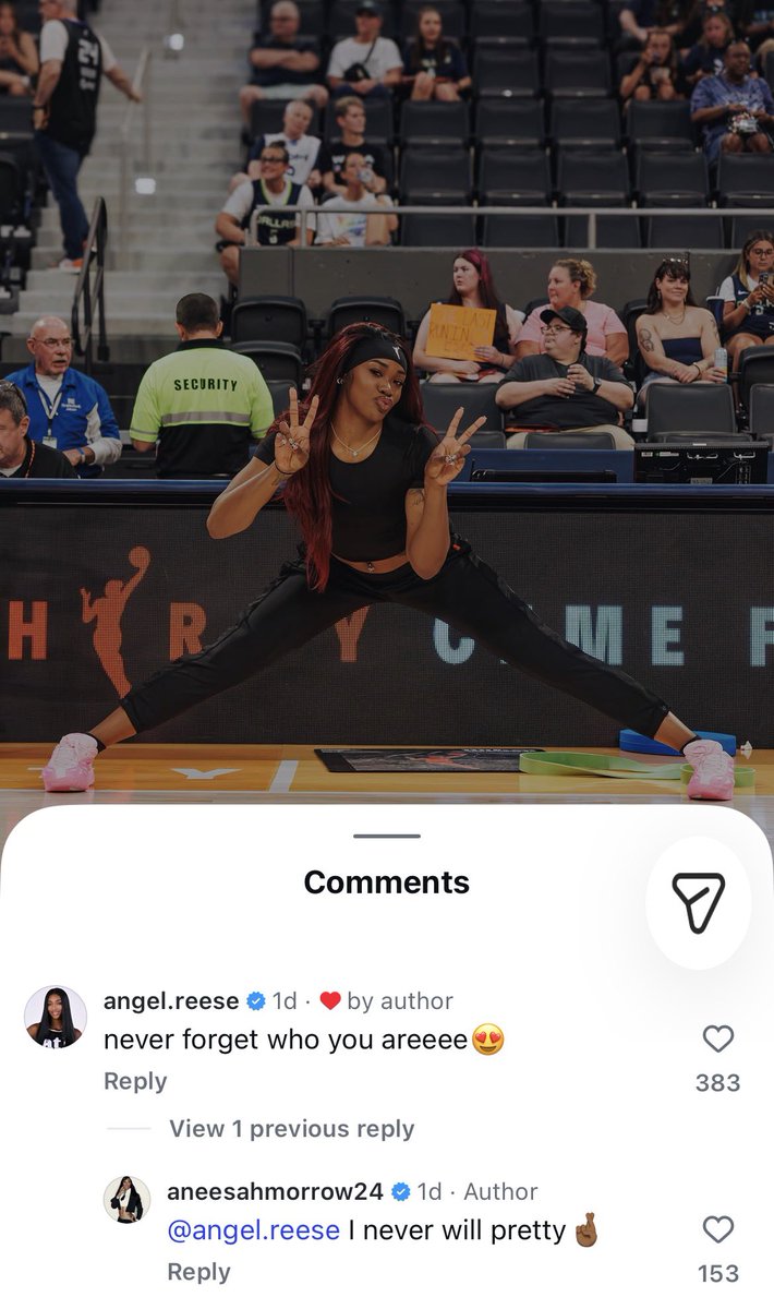 tyriq1998___'s tweet photo. Angel showing love to aneesah heart #mydawgs https://t.co/fBgwXlnC93