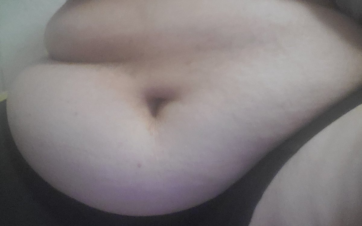 irl_juno's tweet photo. soft gurgly tummy #bbw #weightgain https://t.co/JVskQmbrMJ