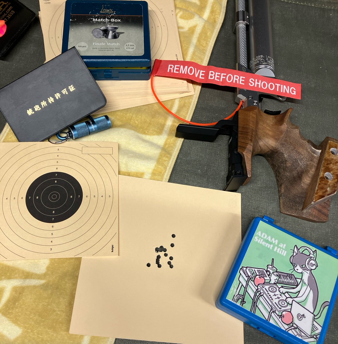 MaltherUser's tweet photo. 的を裏返して撃つ白標撃ち

悪くないんでないかぃ？

表に返すと10.9撃ててるし
18発撃って8点も2発だし大きく外れてない https://t.co/dlvo1xfcBb