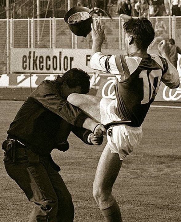 adiwastingtimes's tweet photo. @Shamr00g Manajemen merekrut pemain Serbia

Igor Tolic di hari pertama TC: https://t.co/NdCCltPhna