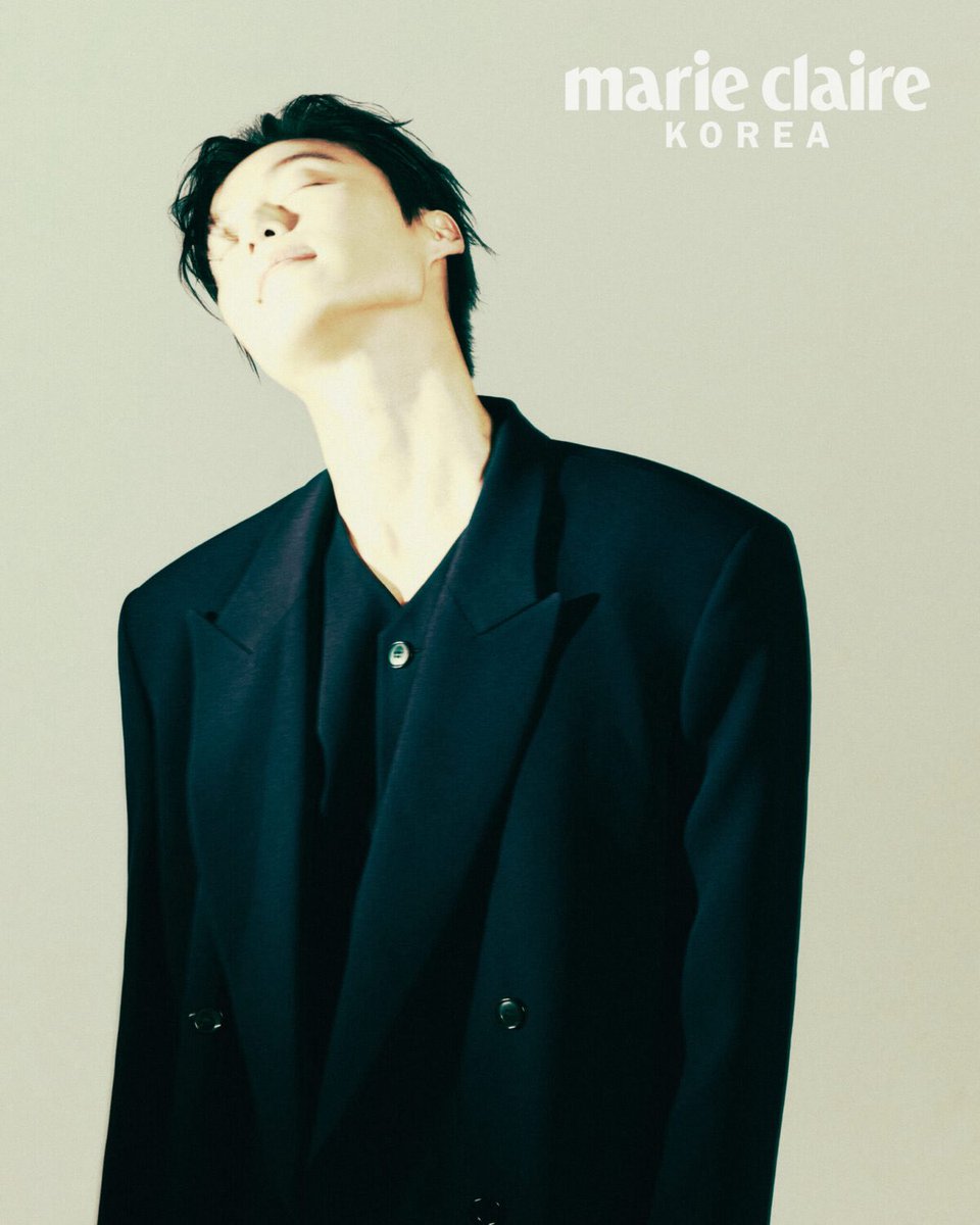 jooniverse_j's tweet photo. [MarieClaire Interview] '#HeoNamjun ; 'I talked a lot, didn't I? Must be hard for you to wrap the interview' LMAAAAO 😂

Q : Now that I think about it, it seems like Actor Heo Namjun has that side as well (gap between fragile and cynical, just like Cha Segye). Unlike your cynical appearance, you are actually quite bright and positive. You seem to hear a lot of people say they thought you were a cold person, don't you?

Yes. That is why I tend not to wear shield (like Segye). Especially on filming set, I try to be more open and approach people comfortably. Then everyone will tell me that they thought I am someone who wouldn't talk much but turns out I talked a lot compared to their expectations 😅 .

Q : Actually, I (also) did prepare some follow-up questions because I thought your answers will be short during this interview 😁

NAMJUN : But I talk a lot more than your expectation, right? It might be hard to wrap things up 😁.