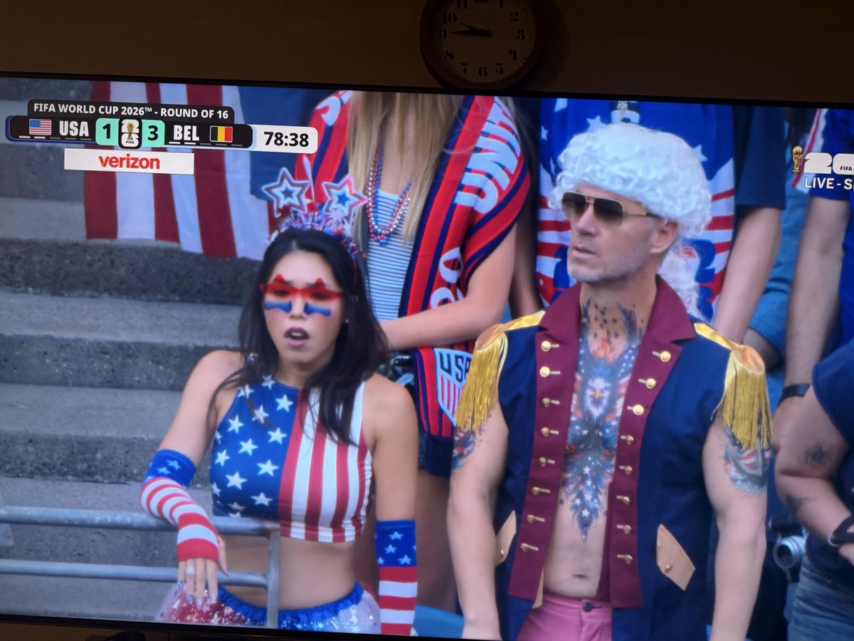 CHeitmeier's tweet photo. @FOXSoccer @USMNT Awesome experience always proud. Geaux USA!!!! https://t.co/FrGwOZFdmy