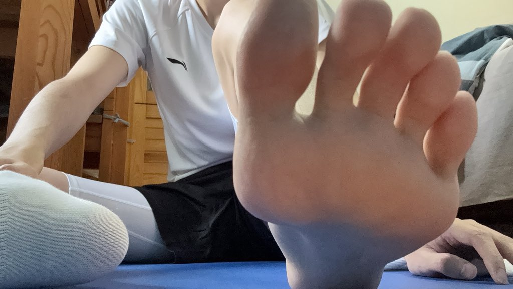 DerrickGle22896's tweet photo. 放假了

做什么好呢 https://t.co/5sTPo8b8w9