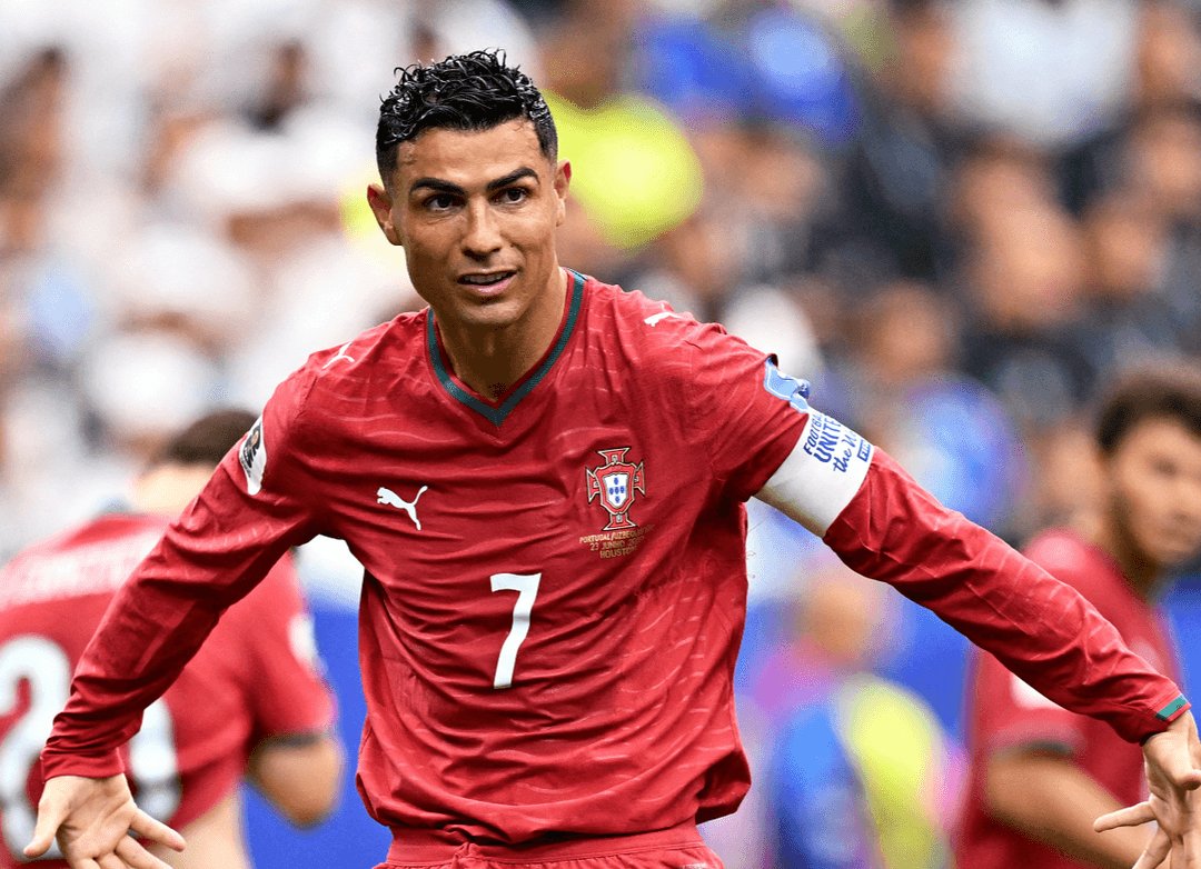 Rana_Web3's tweet photo. Boss  🔚 💔
#CR7 @Cristiano https://t.co/MqTajQhGgH