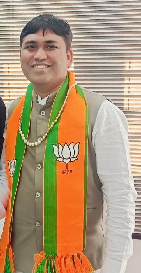 ToshanSahu's tweet photo. @BJP4CGState प्रदेश के महामंत्री, पूर्व युवा उत्कृष्ठ विधायक, सम्माननीय श्री @Naveenmarkande1  जी सुखद, स्वस्थ्य एवं समृद्ध जीवन की मंगल कामना के साथ जन्मदिन की हार्दिक बधाई एवं अनंत शुभकामनाएँ...!! https://t.co/BbmBQuzuko