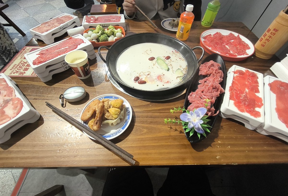 ak11815729's tweet photo. hot pot https://t.co/Ke8j24vVcO