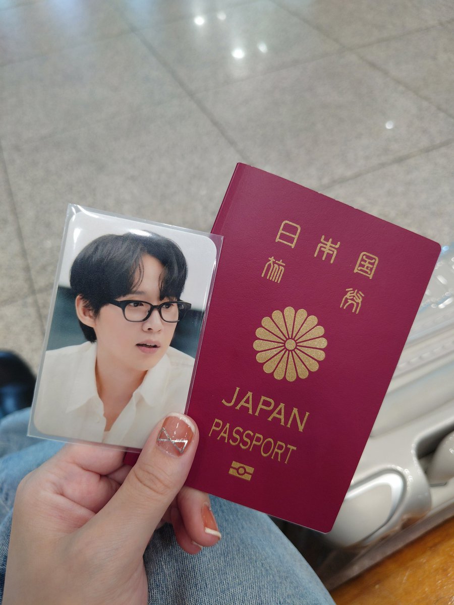 psh__i's tweet photo. 韓国来たよよよ https://t.co/NmT7WAt4ed