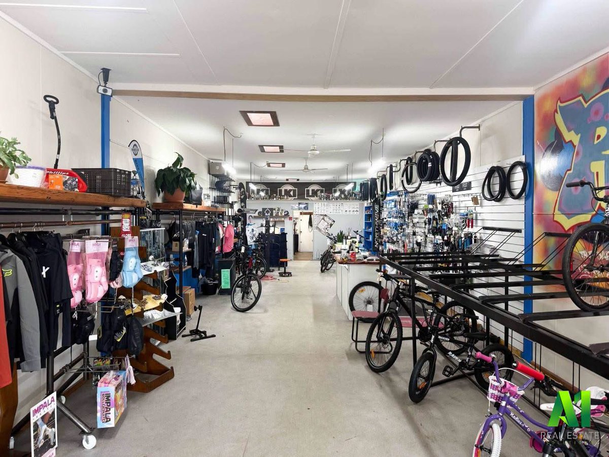 A1realestatesol's tweet photo. 🛍️FOR LEASE - Prime Harbourfront Retail Space
📍49 Bentinck Street, Portland

+ Prime Bentinck Street location
+ Attractive views overlooking Portland Harbour
+ Ideal for café, takeaway, or general retail operators
+ Generous space
+ Kitchen / workshop facilities https://t.co/LiaiwxH5PM