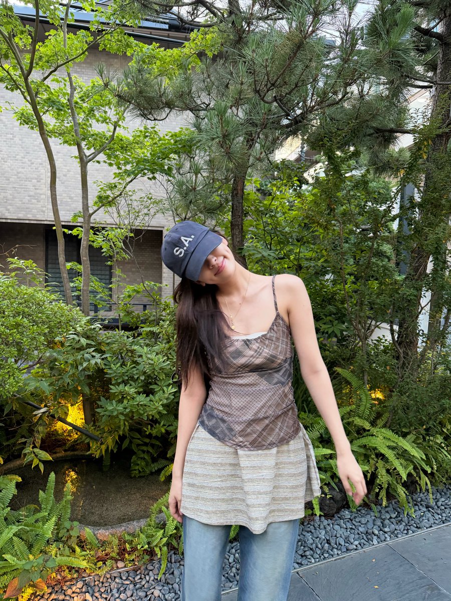 ayjpix tweet picture