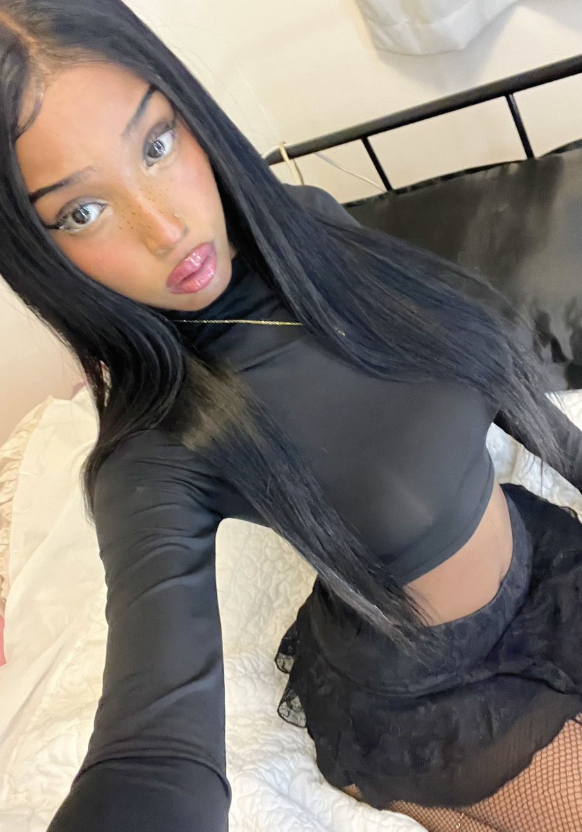 Sent2Luna's tweet photo. Let me emasculate you and turn you into the sissy of ur dreams🤑 https://t.co/4ZnZ3UNR7o