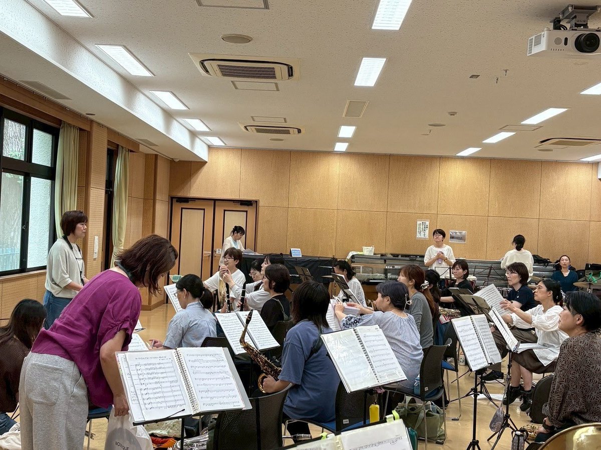 kaedenoko_'s tweet photo. 7/1の練習風景です♪

7.8月の訪問演奏にむけて

♪リトルマーメイドメドレー
♪おばけなんてないさ
♪アイスクリームのうた
♪となりのトトロ

などを練習しました

夏にむけて新しい演出も準備しています

楓の子マザーズバンドでは一緒に活動してくれるメンバーを募集中です。 https://t.co/8WwVUXLAhL